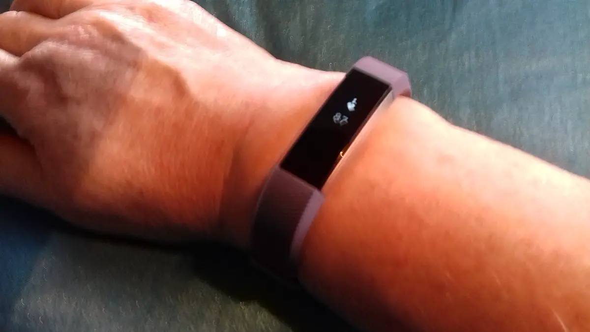 Correct fitbit time a step by step guide